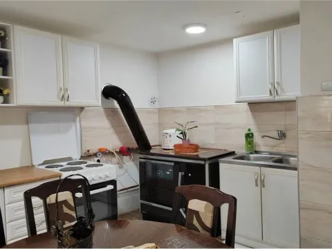 Prodaja, kuća, 142m², Apelovac, Niš - image 2