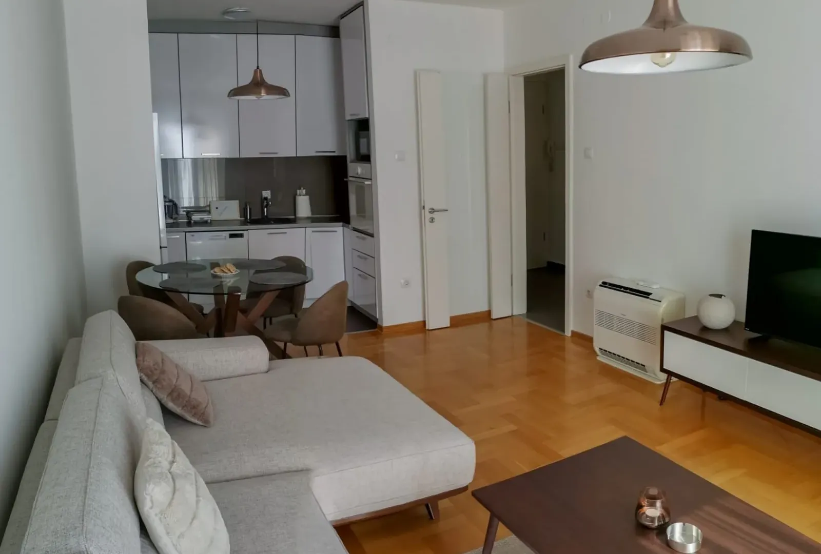 Prodaja, jednosoban stan, 58m², Preko Morače, Podgorica
