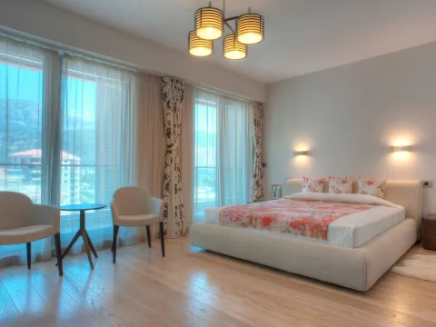 Prodaja, trosoban stan, 195m², Budva, Crna Gora - image 10