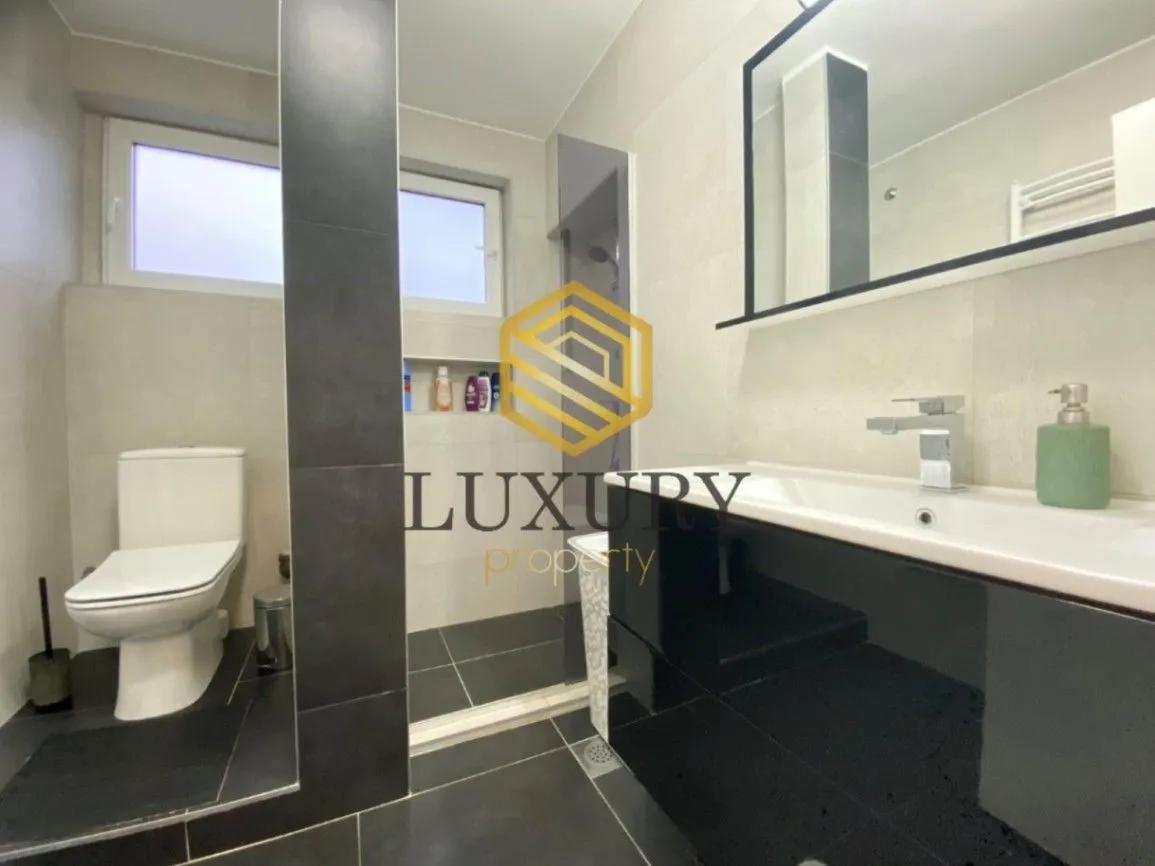 Prodaja, dvosoban stan, 65m², Pejton, Podgorica