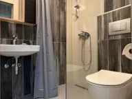 Izdavanje, jednosoban stan, 42m², Centar, Budva - image 8