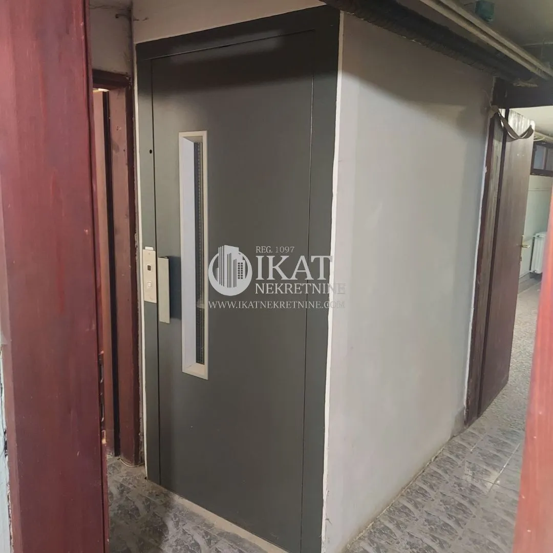 Prodaja, kuća, 596m², Gradska Bolnica, Zvezdara Sve Podlokacije