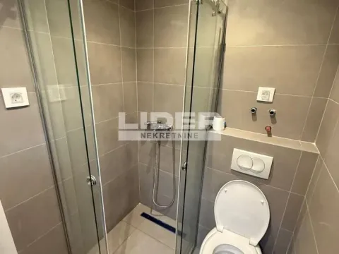 Rent, two bedroom apartment, 70m², Vračar Sve Podlokacije, Beograd - image 13