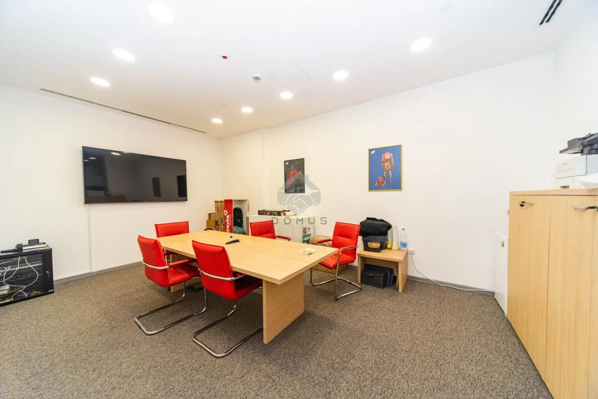 Rent, office space, 88m², Centar, Podgorica