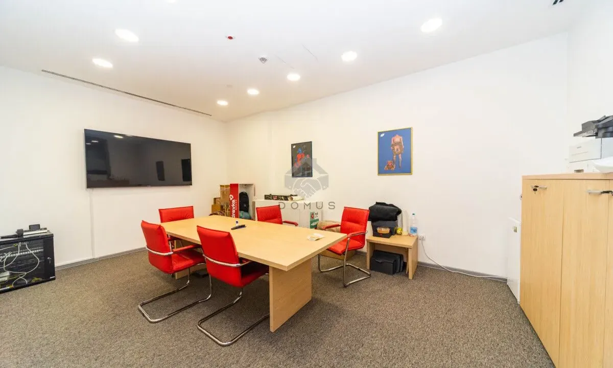 Rent, office space, 88m², Centar, Podgorica
