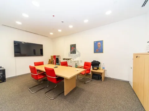 Rent, office space, 88m², Centar, Podgorica - image 1