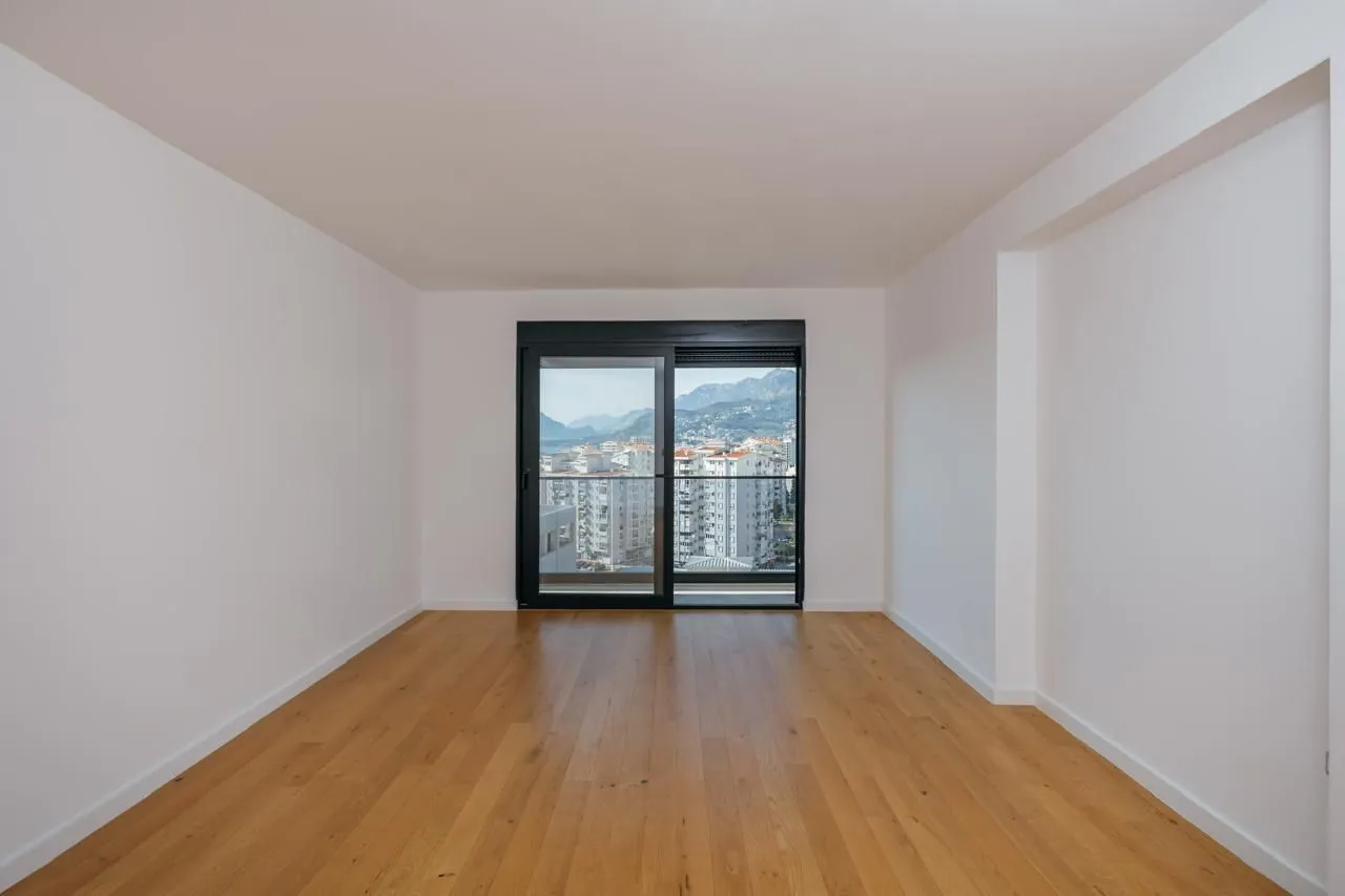 Sale, three bedroom apartment, 128m², Centar, Bar