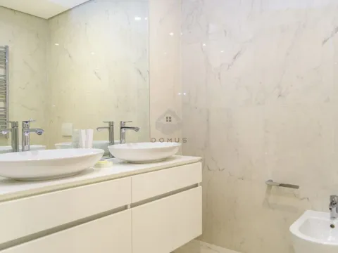 Sale, three bedroom apartment, 171m², Budva, Crna Gora - image 20