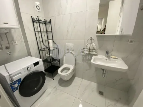 Izdavanje, trosoban stan, 77m², Crveni Krst, Beograd - image 5