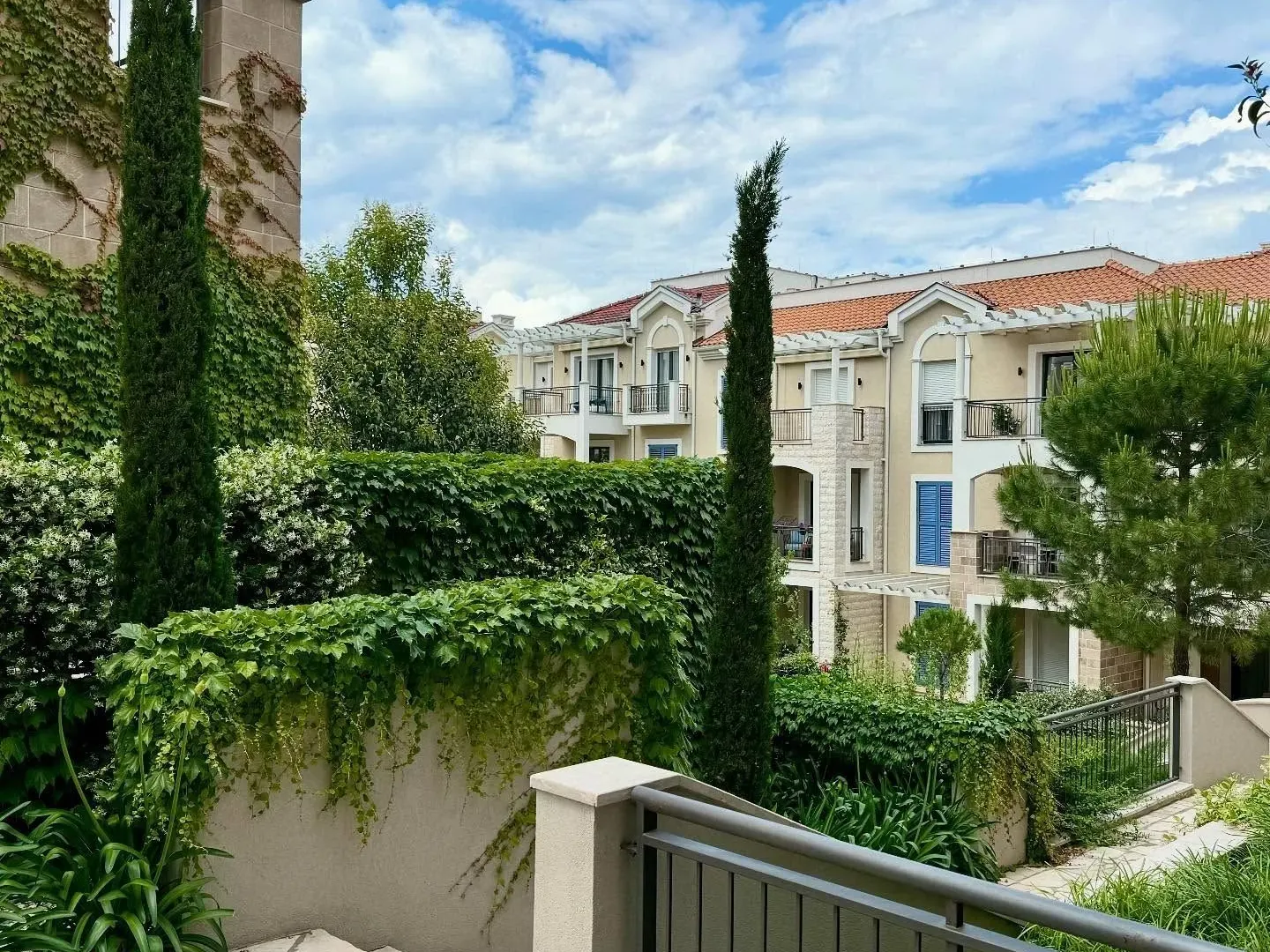 Prodaja, dvosoban stan, 85m², Luštica, Tivat