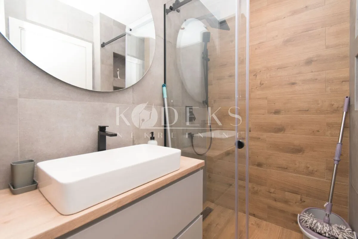Rent, two bedroom apartment, 120m², Centar, Podgorica