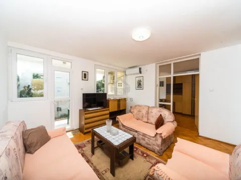 Izdavanje, dvosoban stan, 66m², Preko Morače, Podgorica - image 2