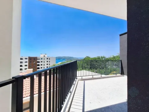 Sale, one bedroom apartment, 68m², Bečići, Budva - image 11