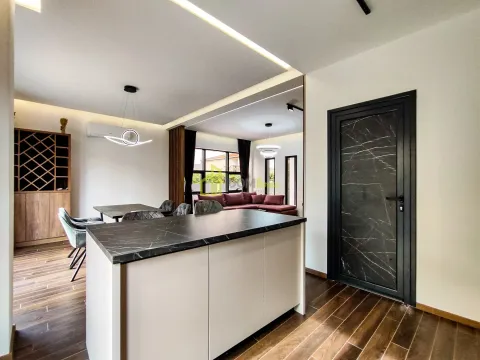 Prodaja, kuća, 150m², Donja Gorica, Podgorica - image 19