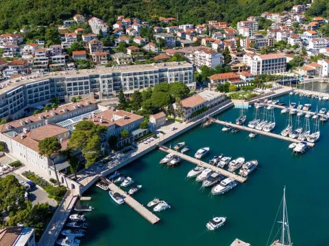 Prodaja, trosoban stan, 79m², Kotor, Crna Gora - image 2