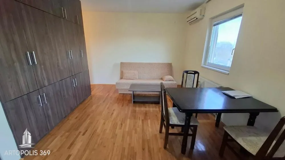 Rent, one bedroom apartment, 30m², Petlovo Brdo, Beograd
