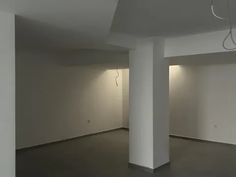 Izdavanje, poslovni prostor, 205m², Telep, Novi Sad Sve Podlokacije - image 13