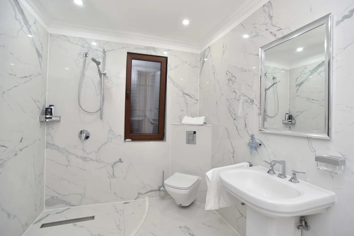 Sale, house, 200m², Blizikuće, Budva