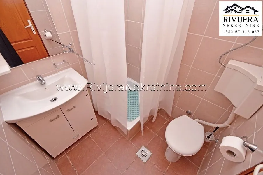 Prodaja, kuća, 300m², Đenovići, Herceg Novi