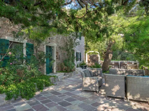 Prodaja, kuća, 200m², Reževići, Budva - image 9