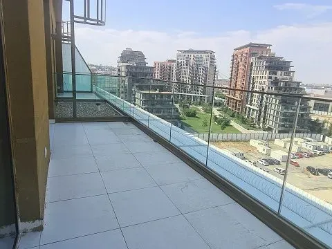 Izdavanje, poslovni prostor, 220m², Savski Venac, Beograd
