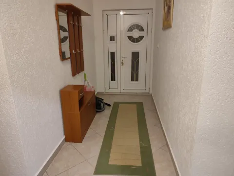 Rent, two bedroom apartment, 75m², Centar, Bar - image 9