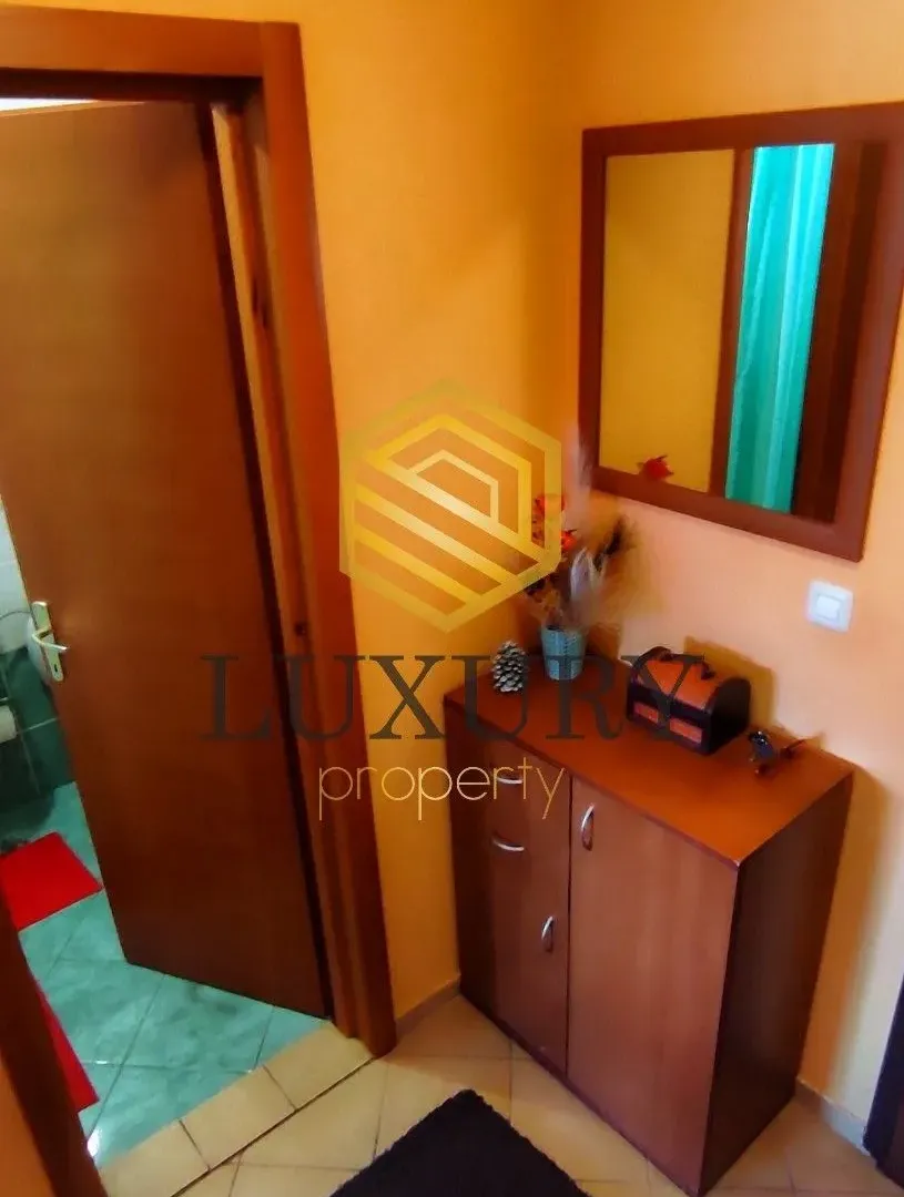Izdavanje, jednosoban stan, 40m², Stari Aerodrom, Podgorica