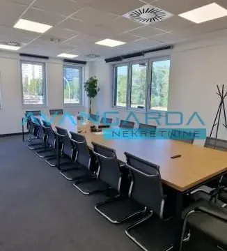 Izdavanje, poslovni prostor, 1310m², Novi Beograd Sve Podlokacije, Beograd - image 17