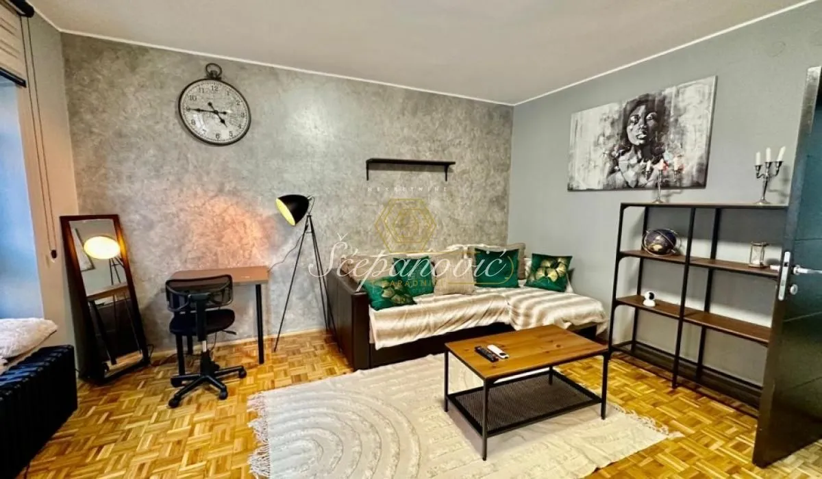 Prodaja, dvosoban stan, 44m², Adamovićevo Naselje, Novi Sad Sve Podlokacije