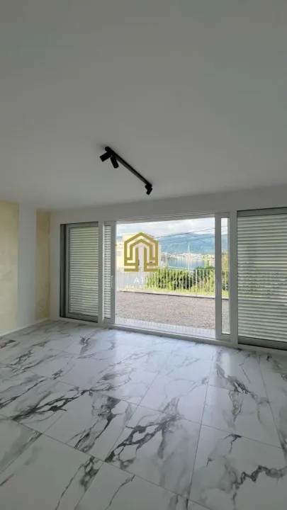 Sale, two bedroom apartment, 85m², Đuraševići, Tivat
