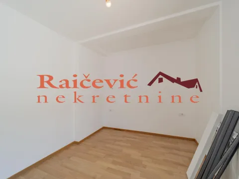 Prodaja, trosoban stan, 95m², Grocka, Beograd - image 15