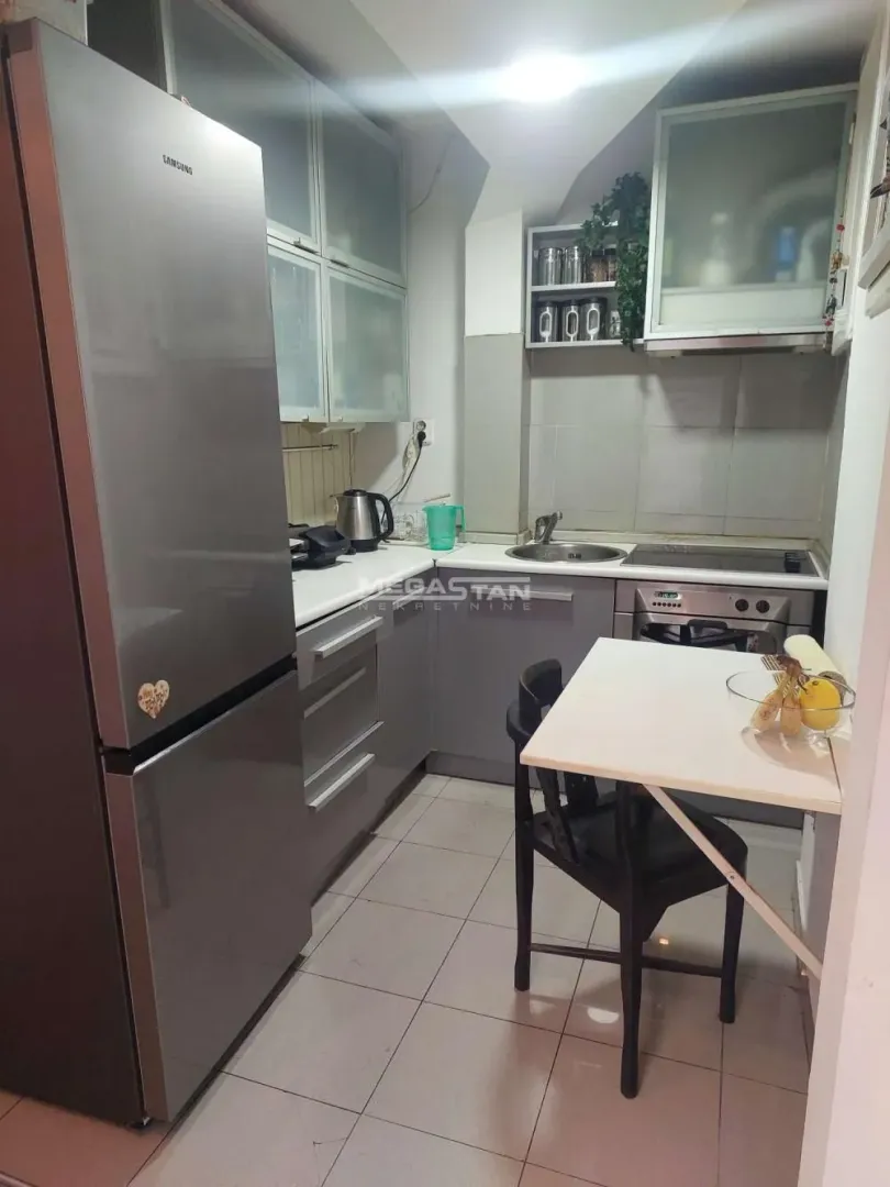 Sale, three bedroom apartment, 107m², Savski Venac, Beograd