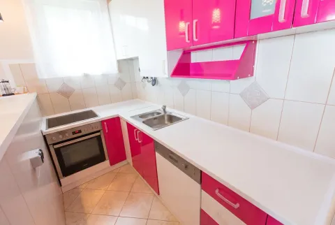 Sale, four bedroom apartment, 90m², Petrovac, Budva - image 3