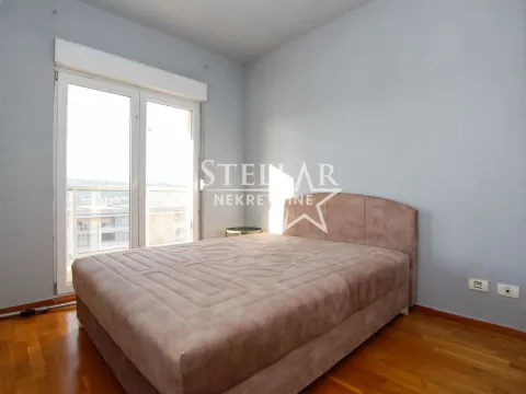 Rent, two bedroom apartment, 68m², City Kvart, Podgorica - image 10