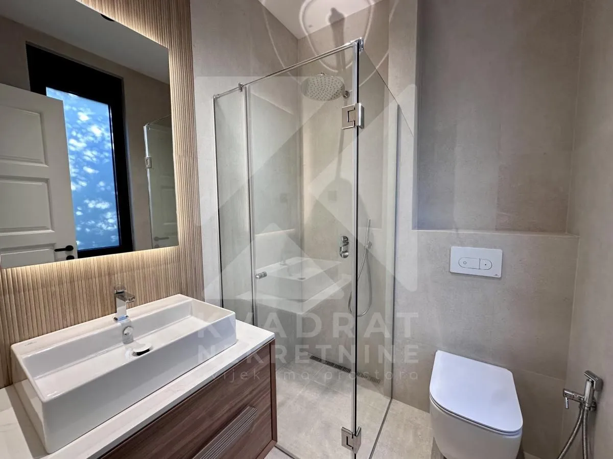 Rent, house, 230m², Gornja Gorica, Podgorica