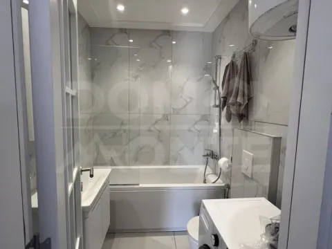 Rent, one bedroom apartment, 42m², Tivat, Crna Gora - image 2