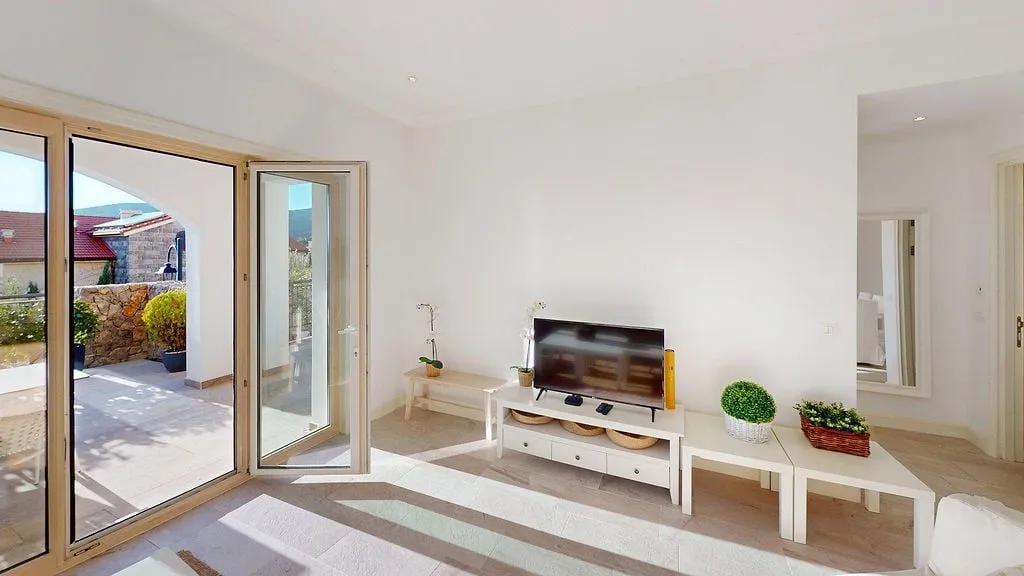 Prodaja, dvosoban stan, 76m², Tivat, Crna Gora