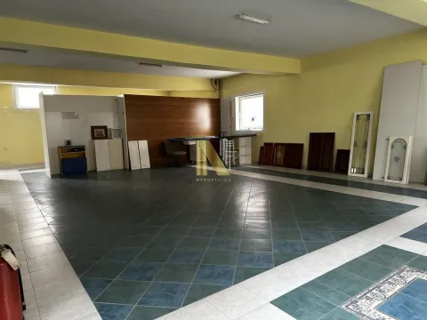 Prodaja, poslovni prostor, 1105m², Podbara, Novi Sad Sve Podlokacije - image 1