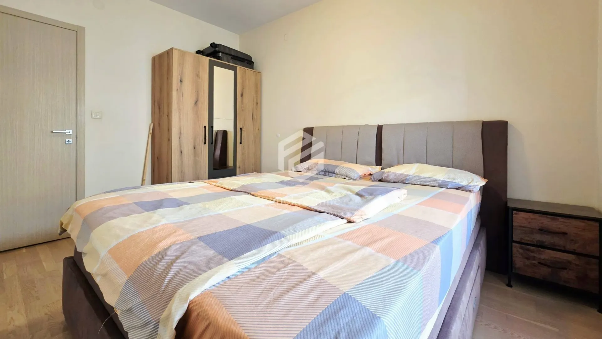 Izdavanje, jednosoban stan, 46m², City Kvart, Podgorica