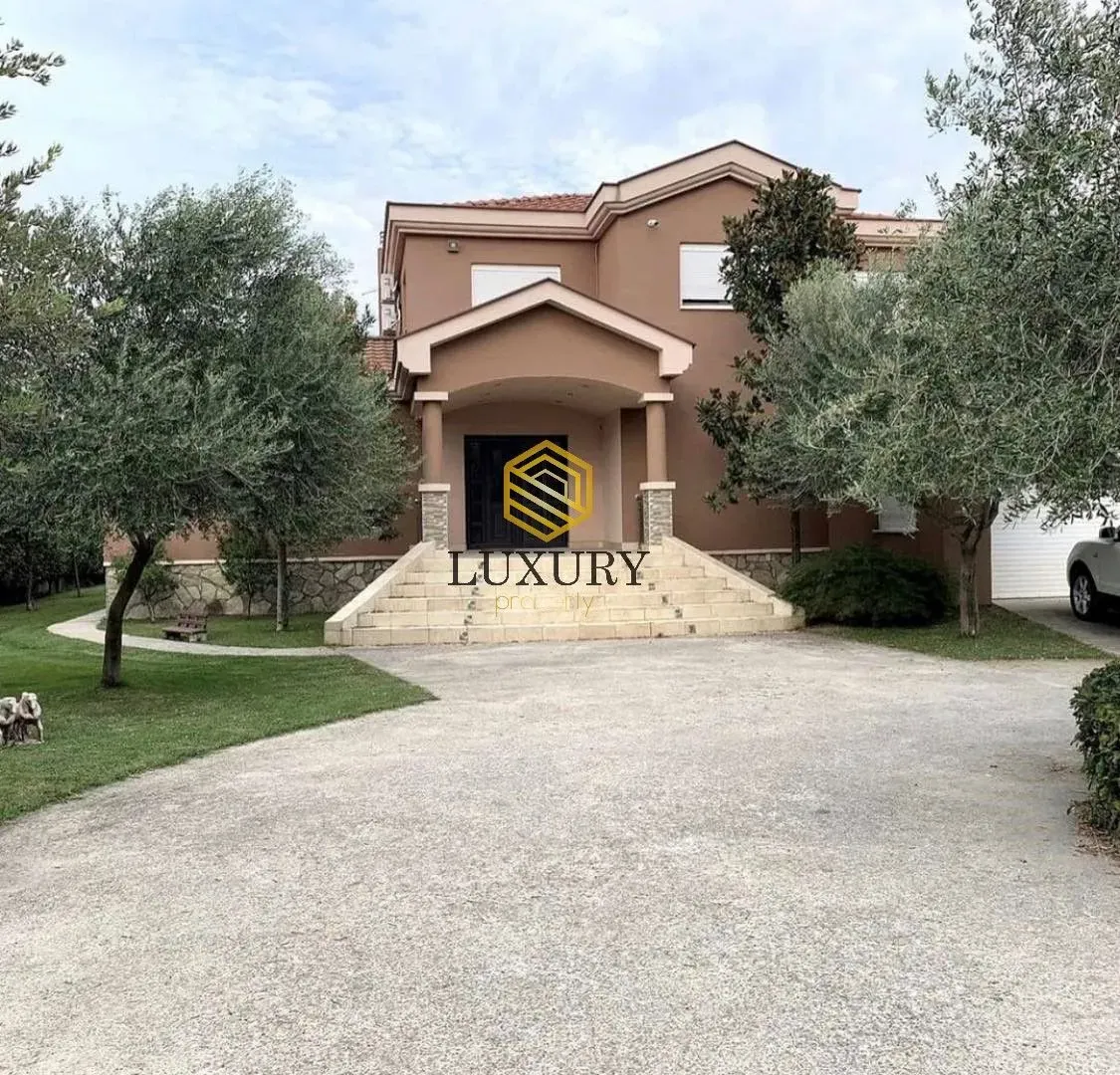 Rent, house, 330m², Zeta, Podgorica