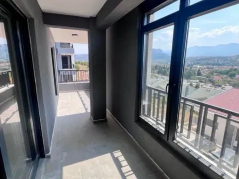 Prodaja, dvosoban stan, 89m², Gorica C, Podgorica - image 11