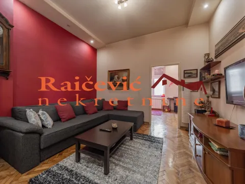 Sale, three bedroom apartment, 86m², Cvetni Trg, Vračar Sve Podlokacije - image 2