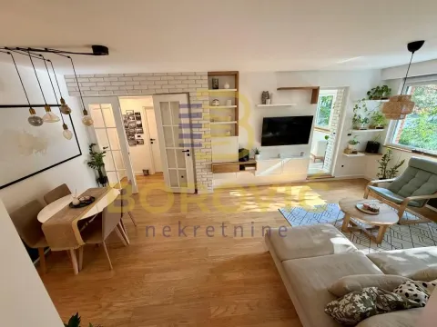 Sale, three bedroom apartment, 85m², Višnjička Banja, Palilula Sve Podlokacije - image 4