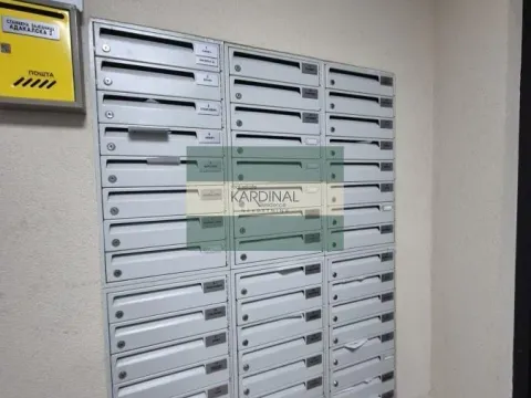 Izdavanje, četvorosoban stan, 97m², Centar, Paraćin - image 29