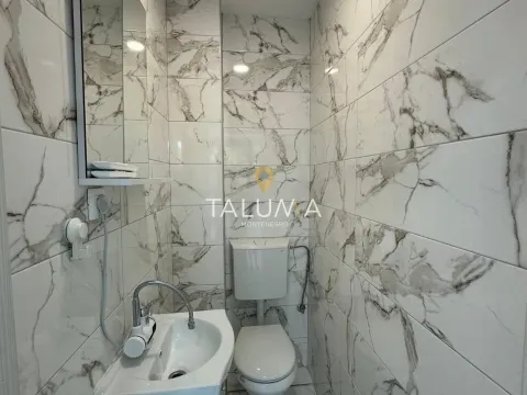 Rent, office space, 50m², Donja Lastva, Tivat - image 2