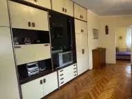 Izdavanje, dvosoban stan, 49m², Vračar, Šid - image 4