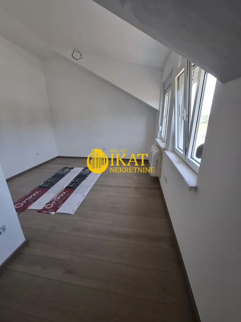 Prodaja, trosoban stan, 82m², Jajinci, Voždovac Sve Podlokacije