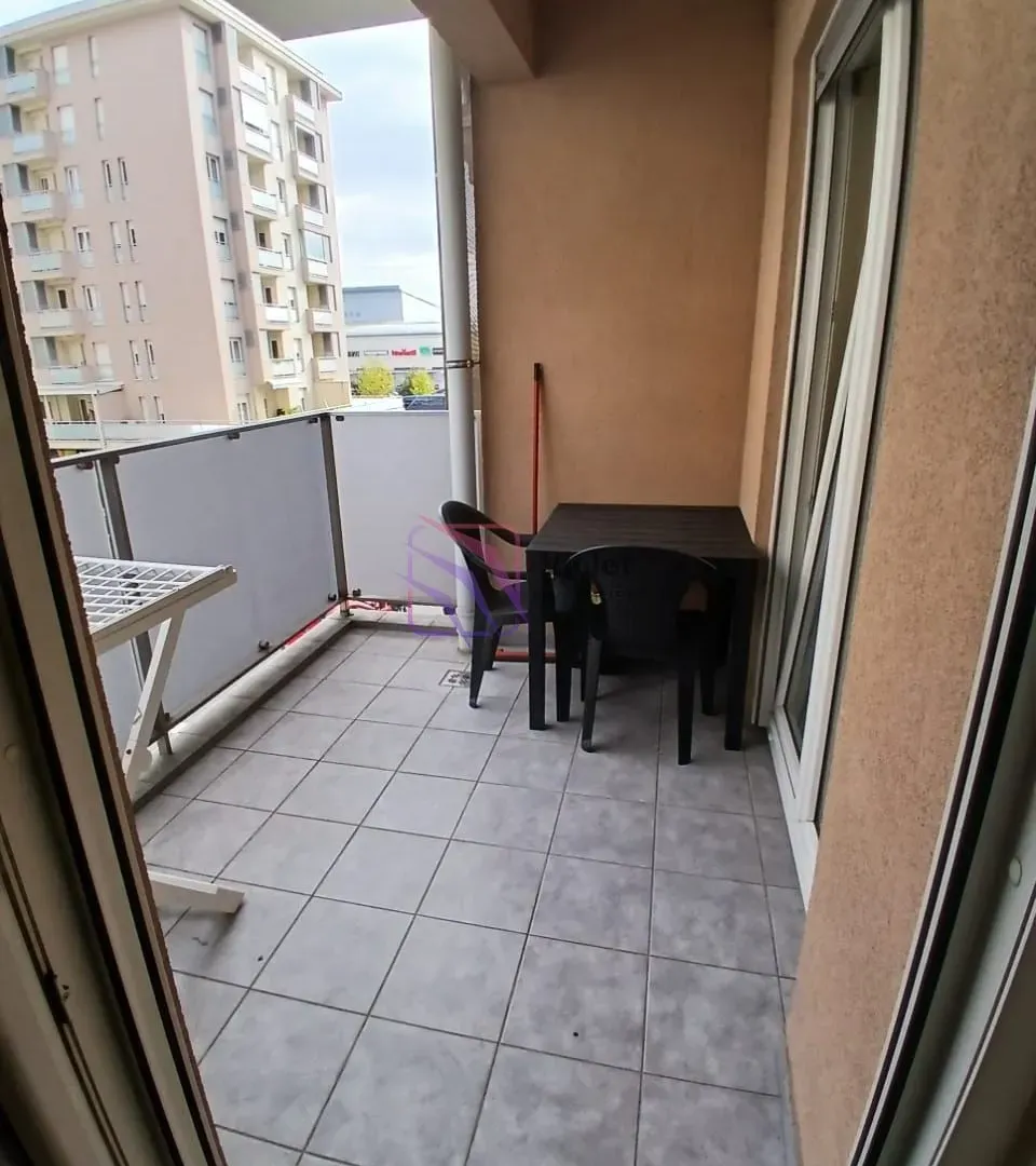 Izdavanje, jednosoban stan, 45m², City Kvart, Podgorica