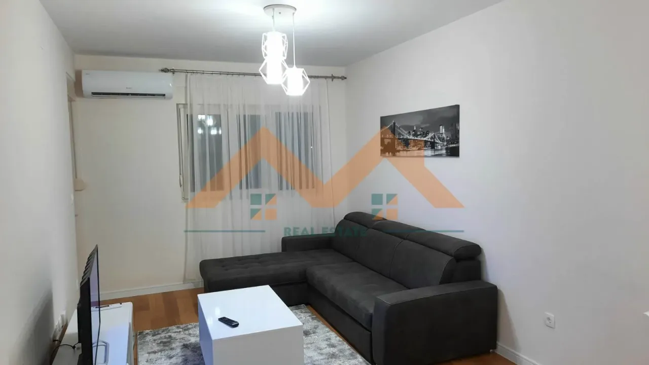 Prodaja, stan, 49m², Central Point, Podgorica