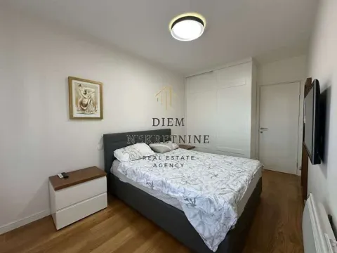 Izdavanje, jednosoban stan, 55m², Centar, Bar - image 12